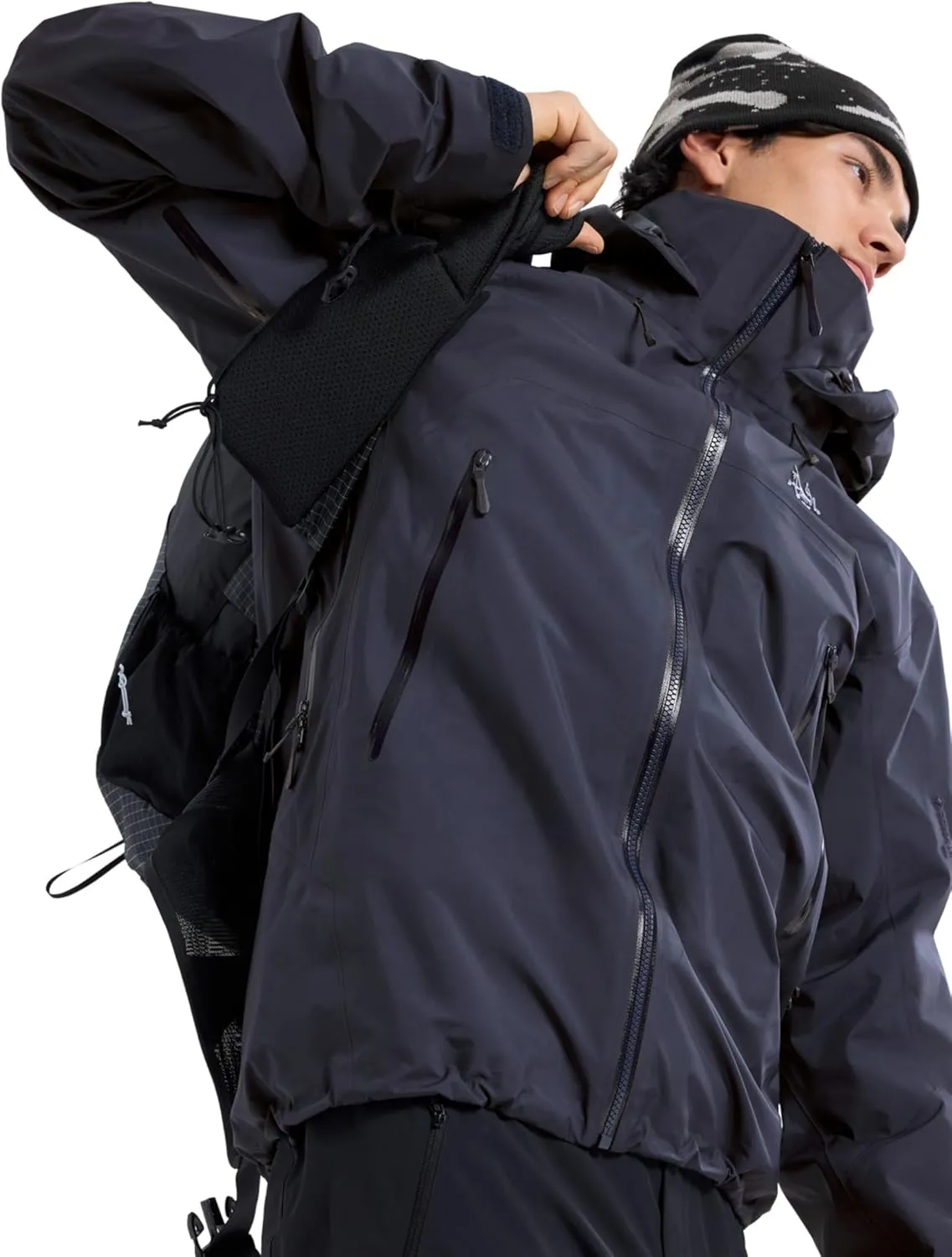 Arc'teryx Beta AR Men’s Jacket | Waterproof, Windproof Gore-Tex Pro Shell Men’s Winter Jacket with Hood for All Round Use