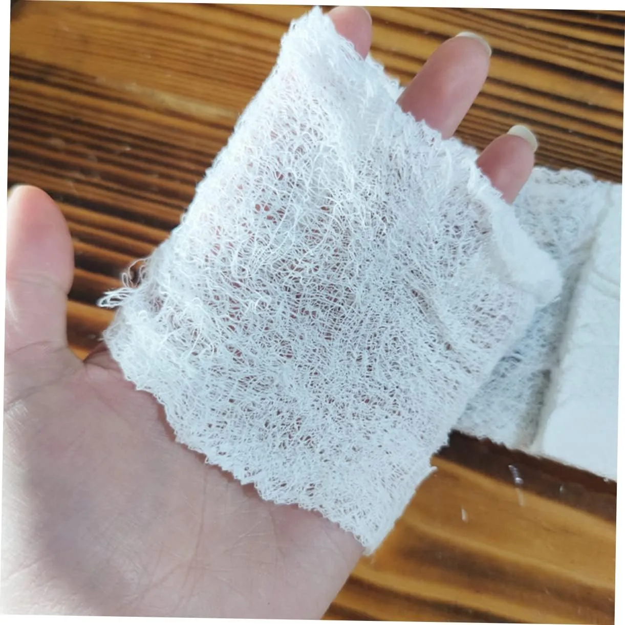 BESPORTBLE 4pcs Breathable Compression Gauze Bandage for Emergency First Aid Multi-use Wound Care for Outdoor Activities Easy to Tear Wrap Comfortable Stretching for Arms Wrists Knees and