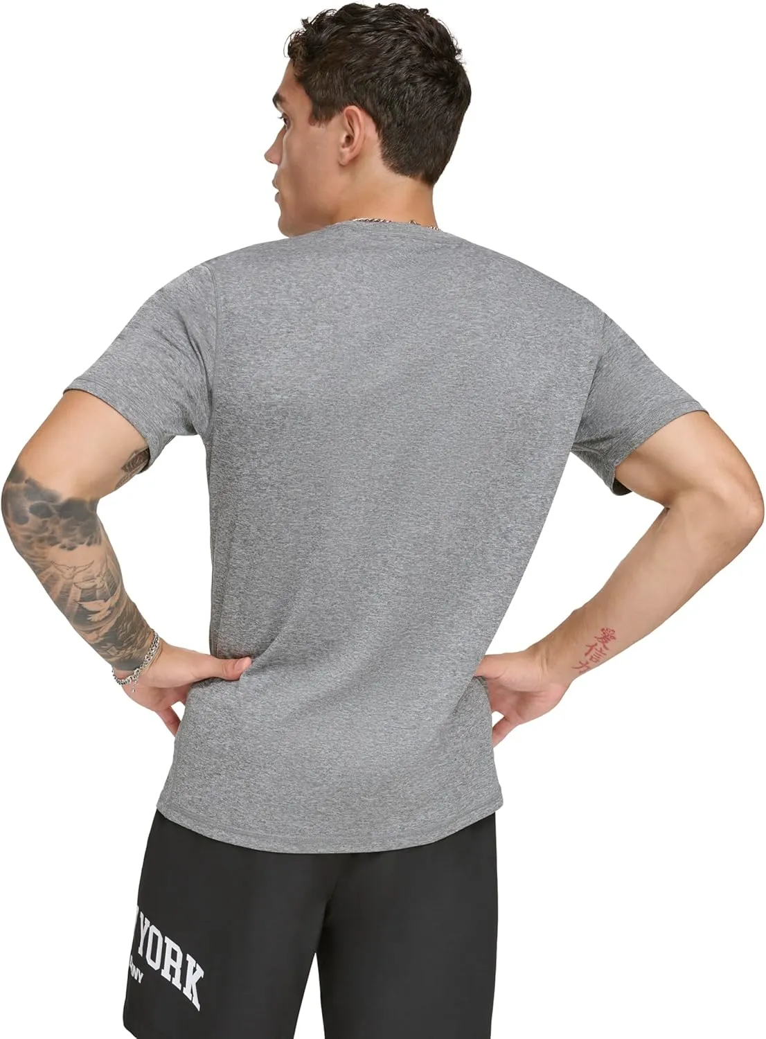 DKNY Men's Short Sleeve Quick Dry 40  Protection UPF Active Top