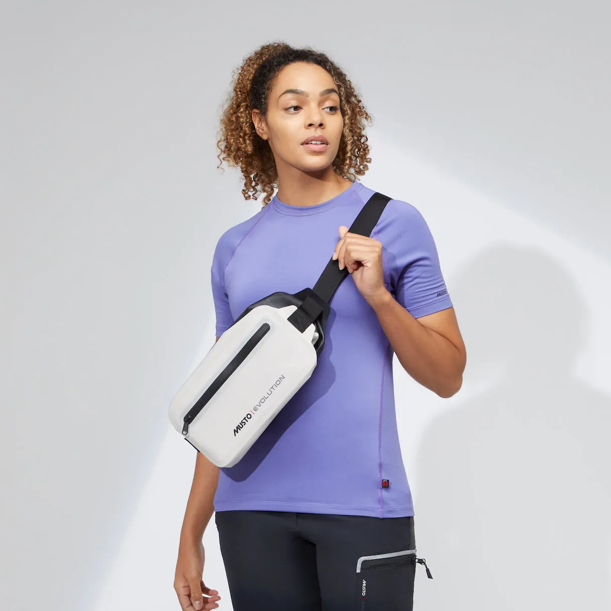 EVOLUTION DRY SLING BAG