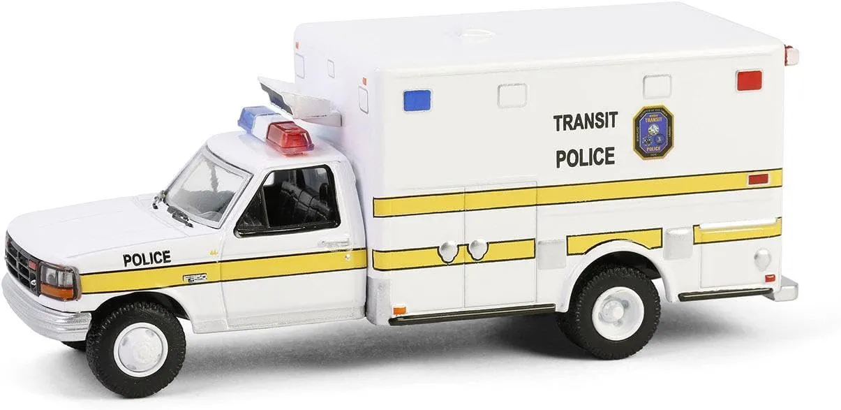 Greenlight 1/64 1994 F-350 Ambulance Washington DC Metro Police, First Responders 67069