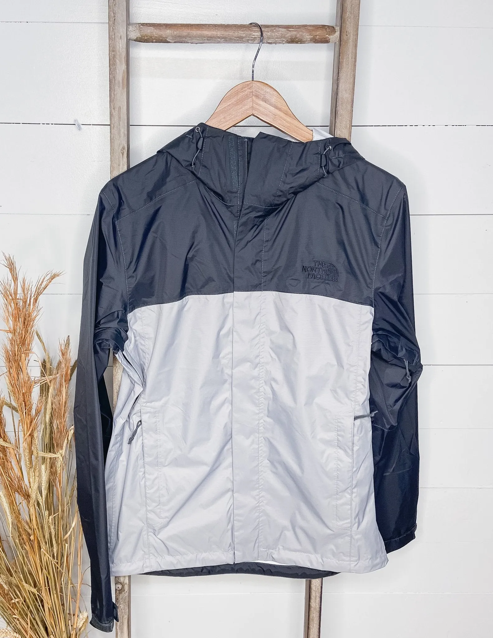 North Face Men's Venture 2 Jacket- Meld Grey/Asphalt Grey