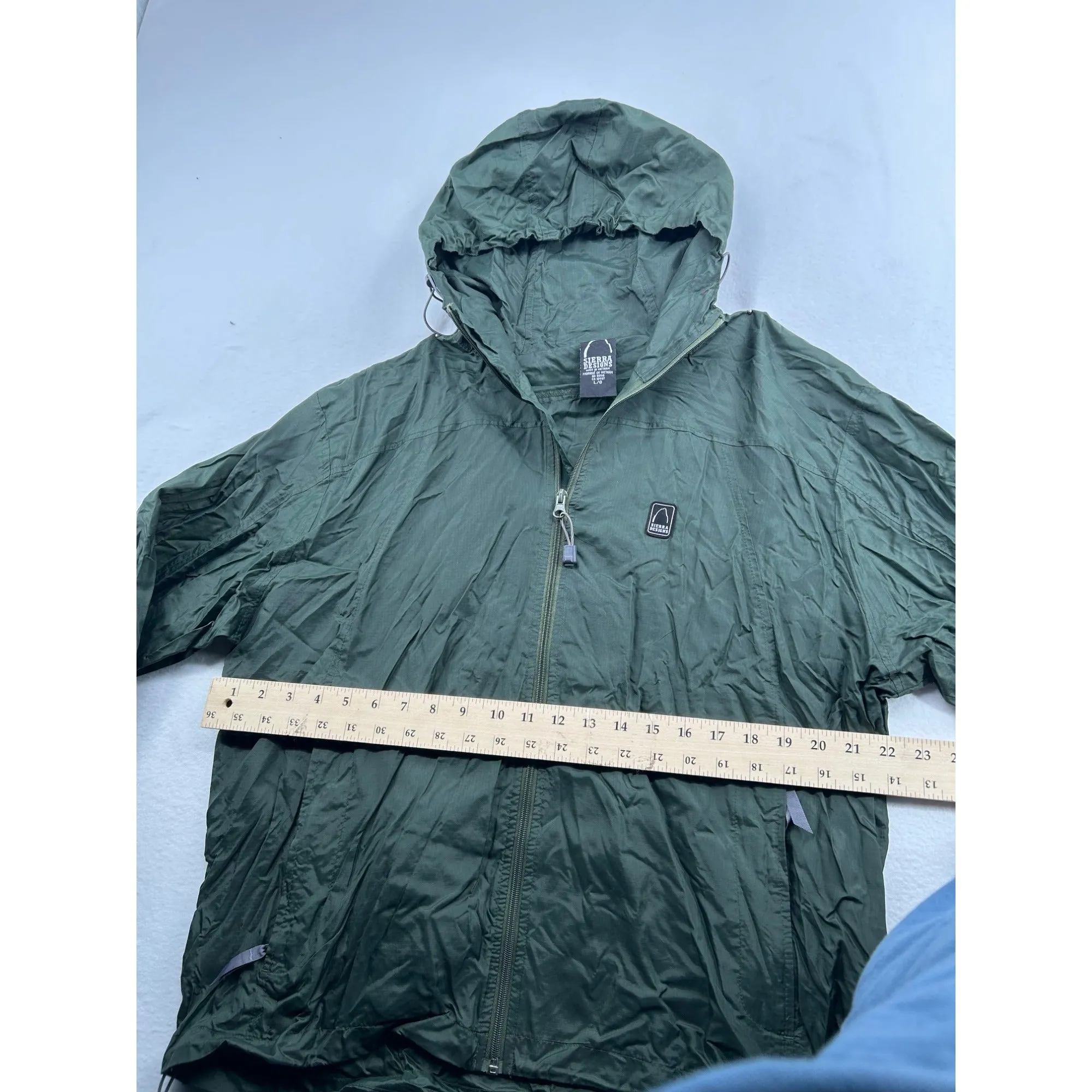Sierra Designs Green Lightweight Nylon Hooded Jacket #6483