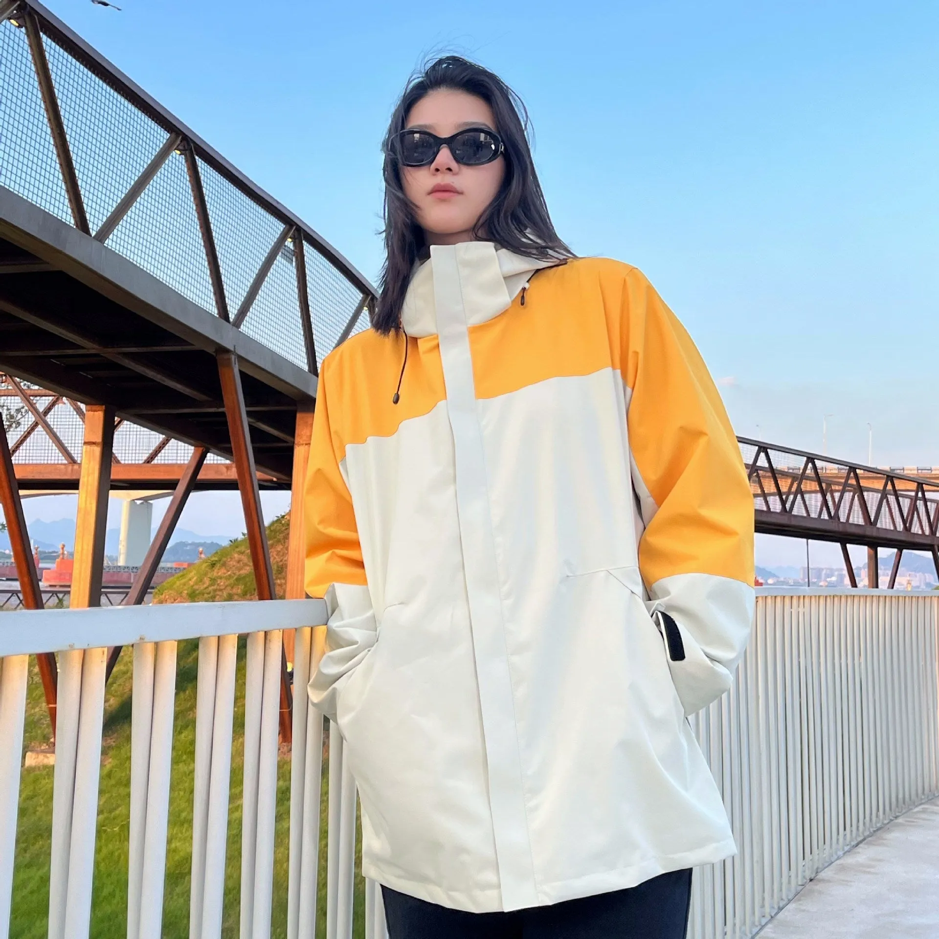 Stay Protected on Outdoor Expeditions with Windproof Mountaineering Attire