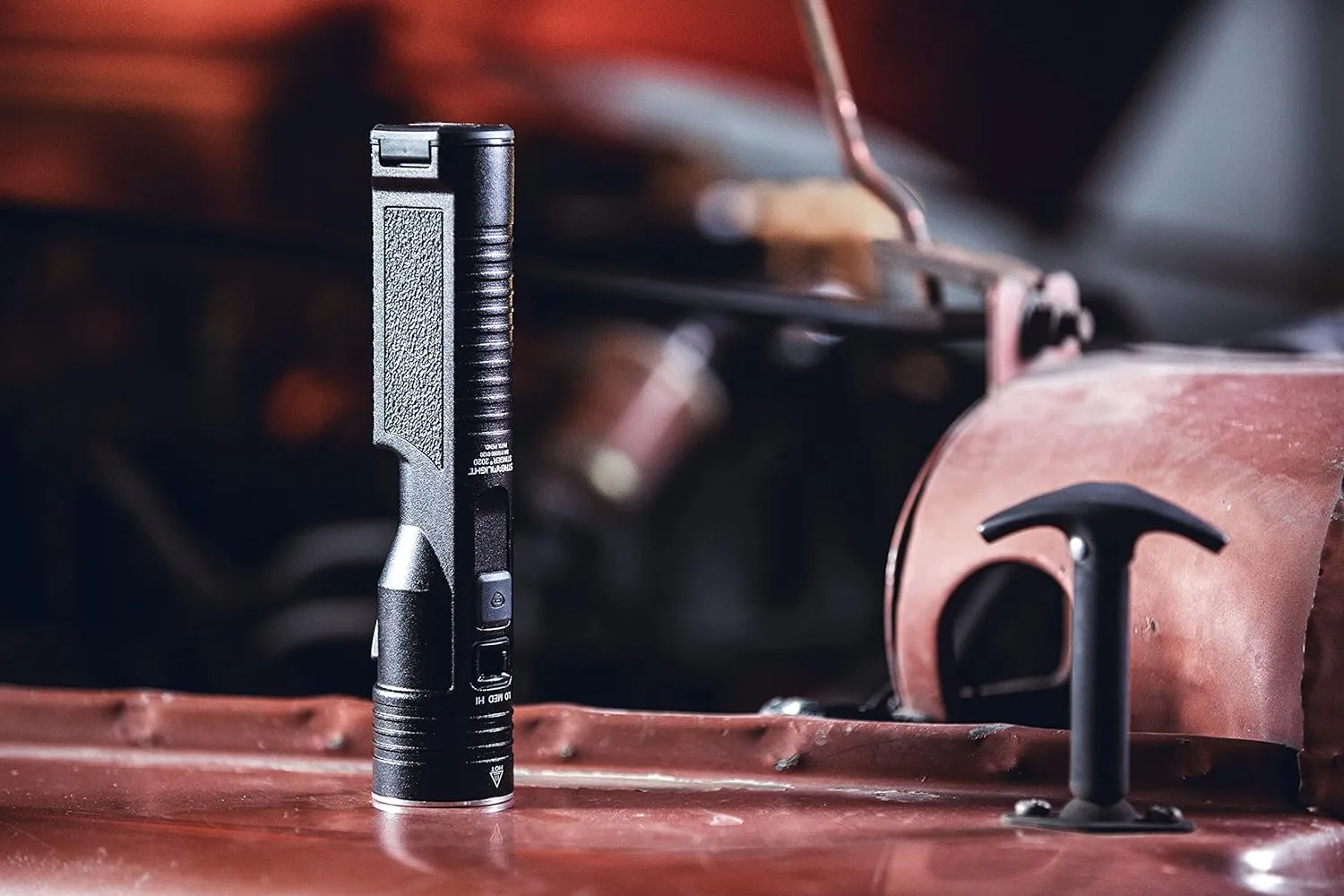 Streamlight 78100 Stinger 2020 2000-Lumen Rechargeable Professional Flashlight with Y USB Cord and without Charger, Black