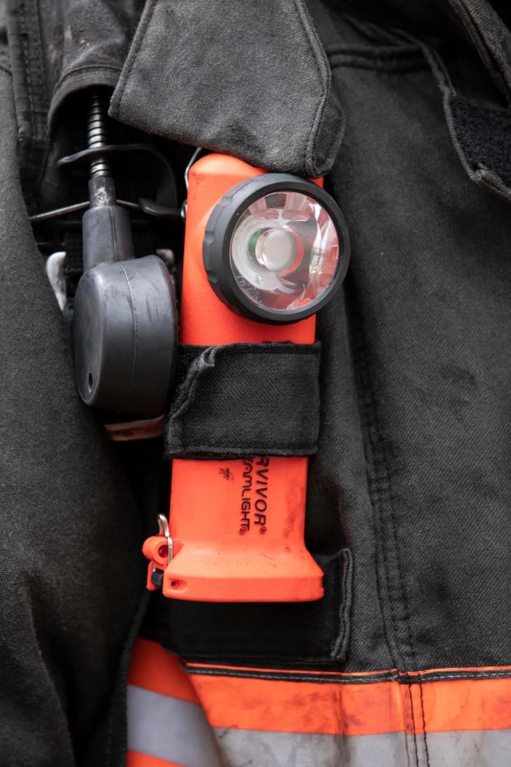 Streamlight 90540 Survivor 175-Lumen Alkaline Safety-Rated Firefighter Right Angle Flashlight, Orange