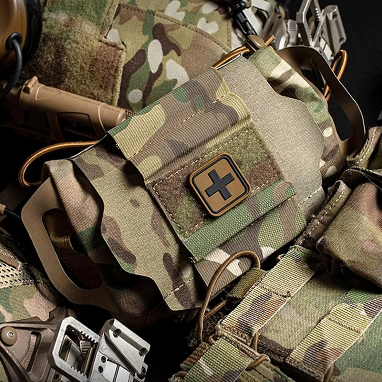 Tactical Molle Medical IFAK Pouch Rapid/Quick Deploy First Aid Kit Pack Emergency Survival Bag Two-Piece System Medical Roll Carrier Handle Outdoor Sport Hunting Bag (Brown)