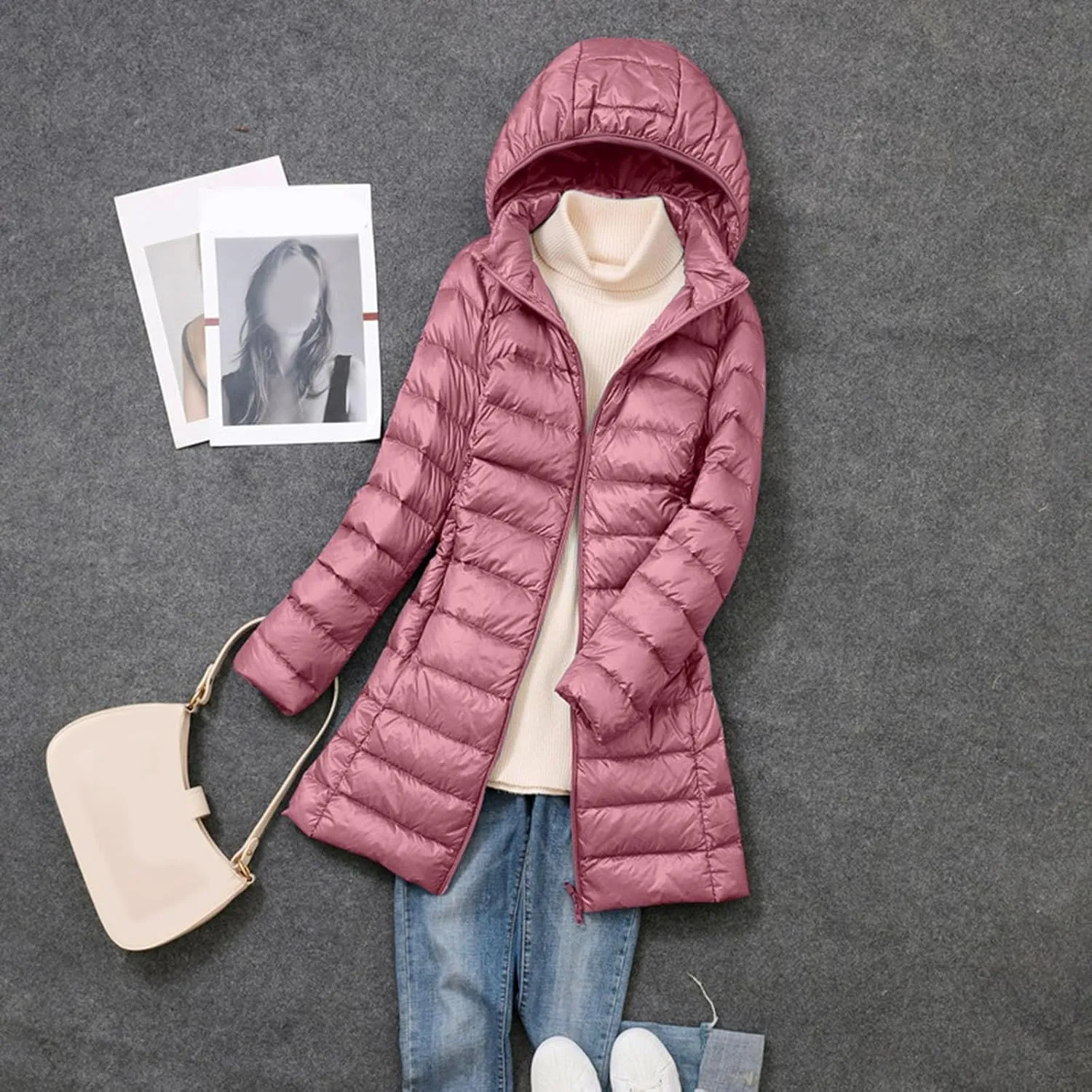 Women's Long Down Coat Packable Puffer Jacket Hooded Winter Ultra Light Quilted Winter Coat with Pocket Outerwear