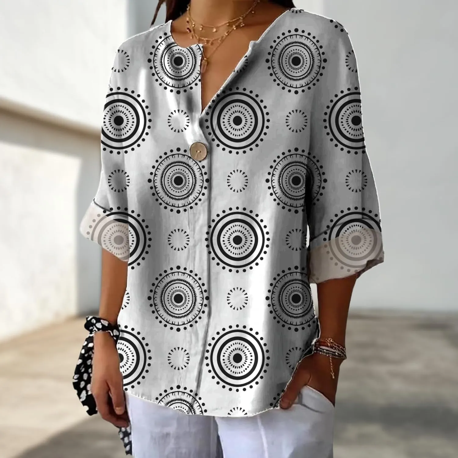 Workout Shirts for Women Loose Fit Floral Graphic Dry Fit V Neck Flowing Blouse Summer Ladies Casual Tops